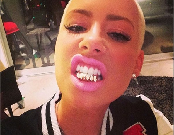 Amber+Rose+Celebrity+Social+Media+Pics+sSg0bL0CfRJl