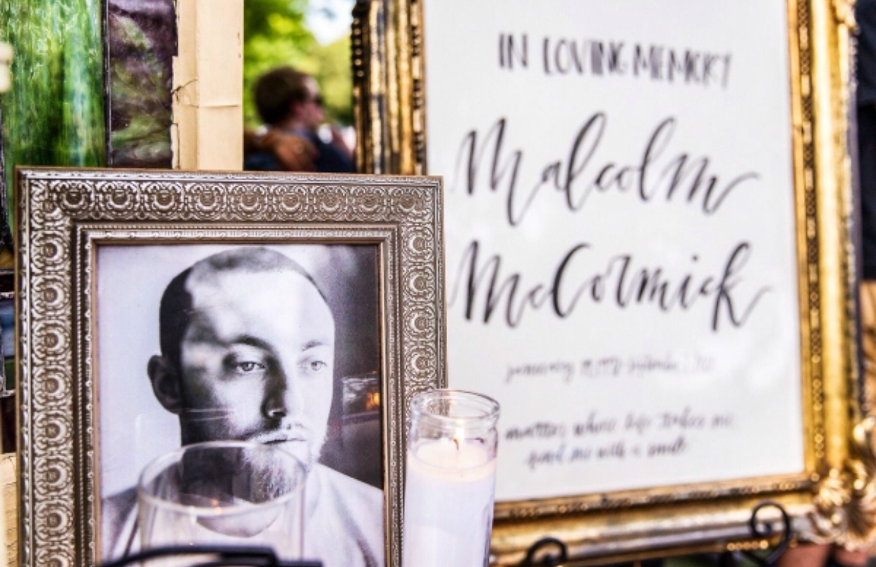 Thousands Of Fans Get Together For Mac