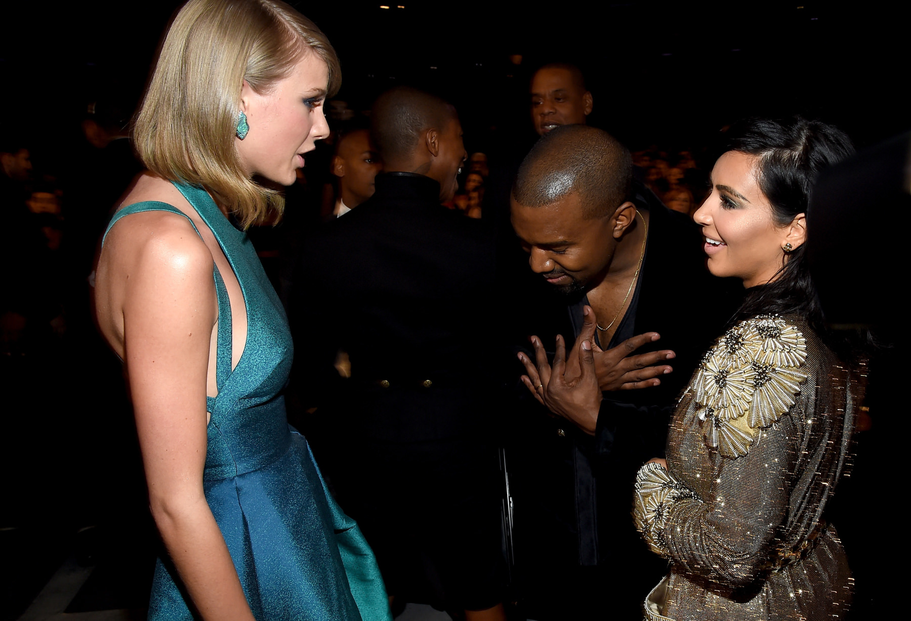 Kim Kardashian Releases Footage Of Taylor Swift Agreeing To Kanye's ...